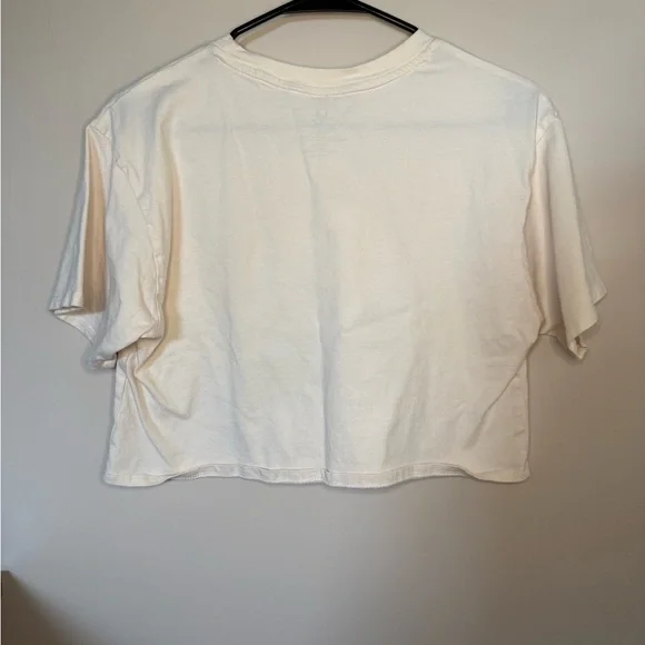 Howdy Graphic Crop Top - Picture 3 of 4